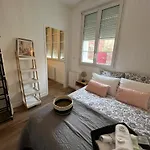 Les D'albatre, Le 56 Apartment *