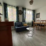 Les D'albatre, Le 56 Apartment