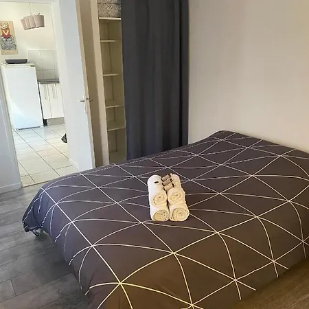 Les D'albatre, Le 56 Apartment