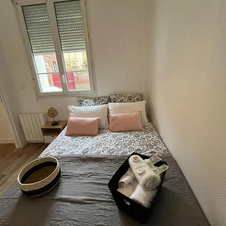 Les D'albatre, Le 56 Apartment