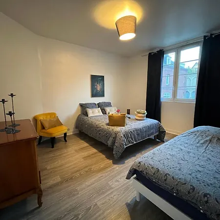 Les D'albatre, Le 56 Apartment *