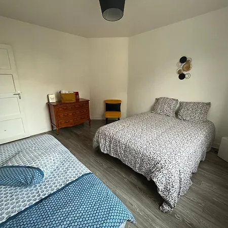 Les D'albatre, Le 56 Apartment